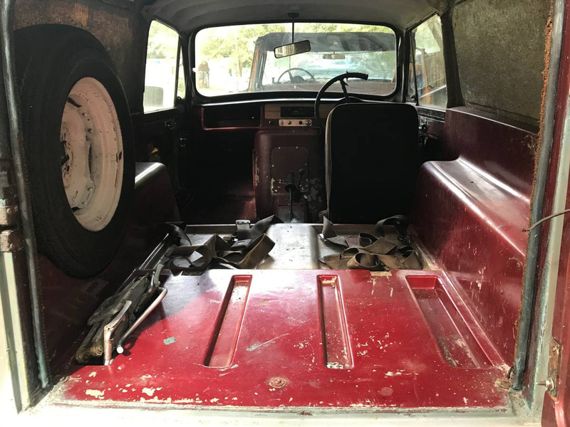Illustration for article titled For $2,500, Would You Flip Over This 1970 Reliant Supervan III?